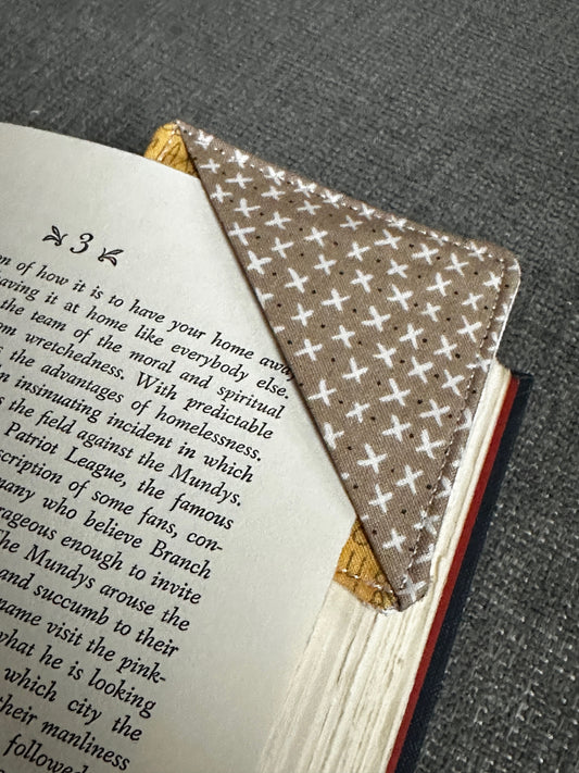 Corner Bookmark - Beige Fabric with Yellow Fabric with Dogs