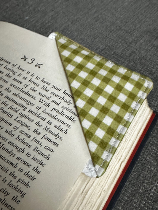 Corner Bookmark - Check Gingham Fabric with White Clover Fabric