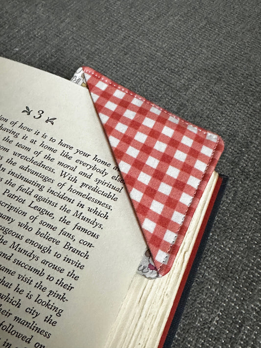 Corner Bookmark - Dark Pink Gingham with White Fabric with Dogs